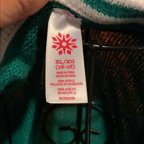 COPY - UGLY CHRISTMAS SWEATER ๐ - Picture 7 of 9